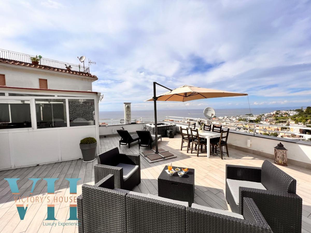 卡萨米乔拉泰尔梅Victory'S Luxury House With Jacuzzi On The Roof别墅 外观 照片